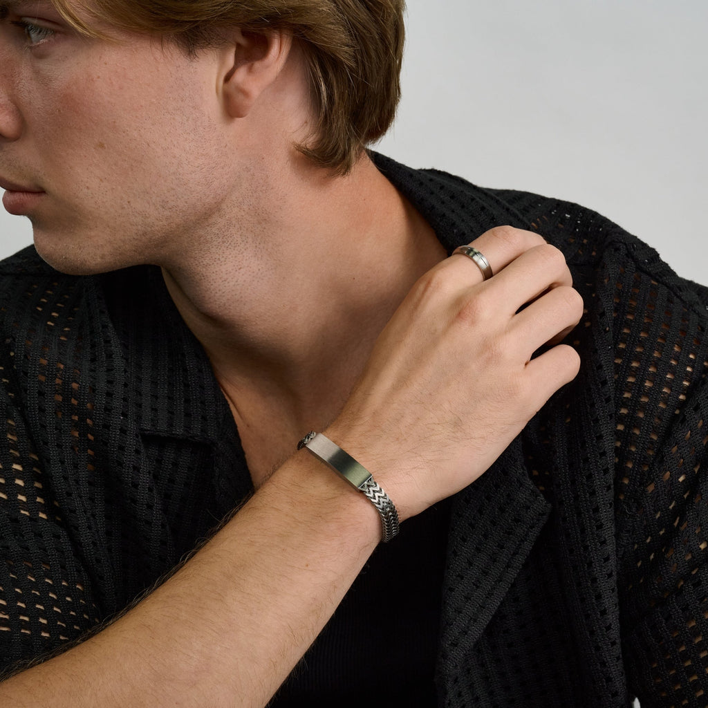 Sleek Horizon Band