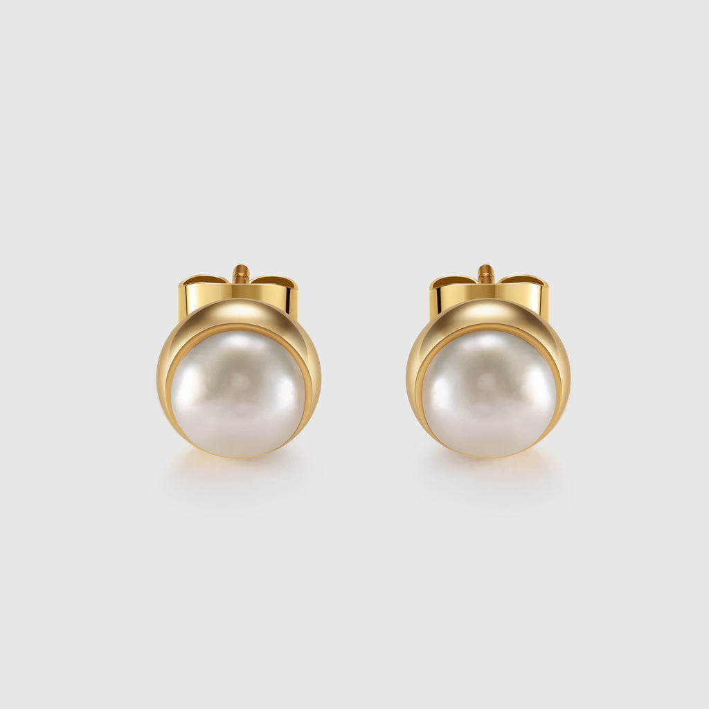 Classic Pearl Studs